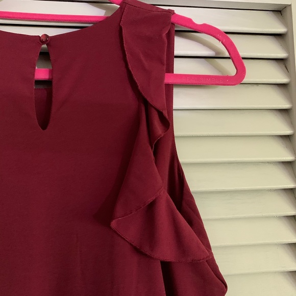 Sleeveless Red Ruffled Tank - Picture 6 of 6